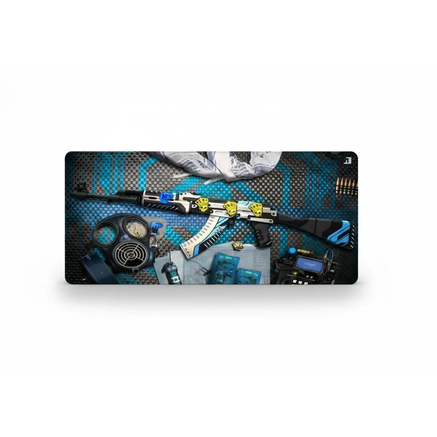 Tapis de Souris Gamer Counter Strike - AK-47 Tactical Elite Blue avec design détaillé d'AK-47 et équipement tactique.