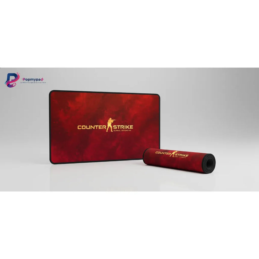 Tapis de Souris Gaming Counter-Strike CSGO - Édition Crimson Gold avec design rouge sang et logo doré.