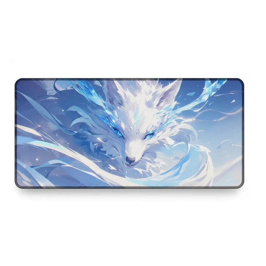 Tapis de Souris Gaming Renard des Glaces - Design Onirique & Zen avec motif de renard polaire aux yeux bleus.