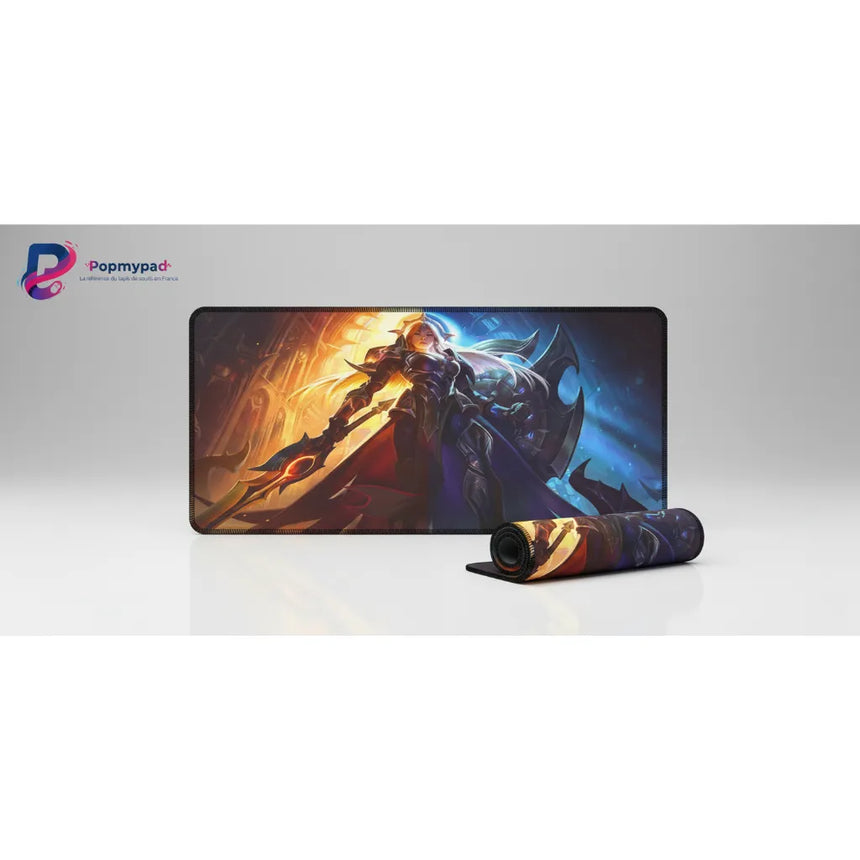 Tapis de Souris Gaming XXL - League of Legends Édition All-Stars avec illustration dynamique des champions de Runeterra.