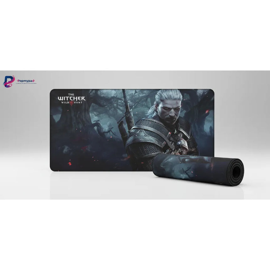 Tapis de souris Gaming THE WITCHER - Geralt de Riv Edition Esport XXL avec illustration de Geralt de Riv.