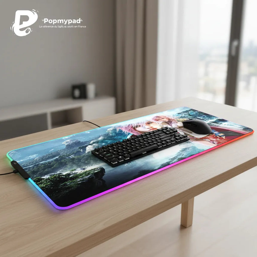 Tapis de souris Gaming XXL - Édition Légende de Lightning : Précision & Esthétique Fantasy sur un bureau moderne