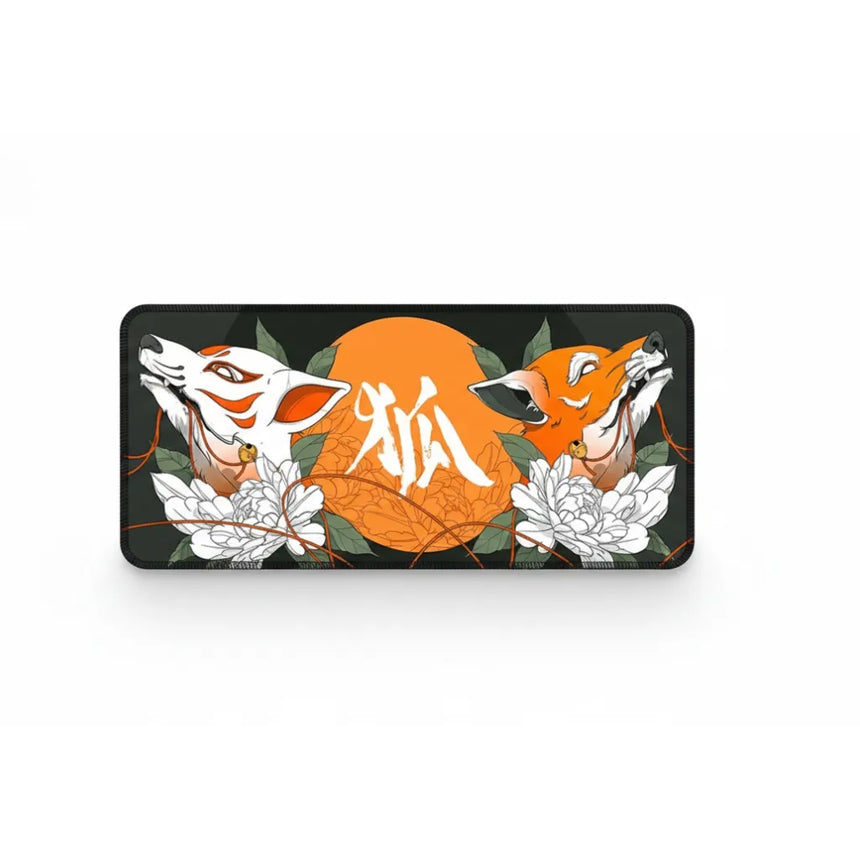 Tapis de souris Renard Japonais - Dualité Kitsune & Style Zen avec illustration de renards et fleurs.