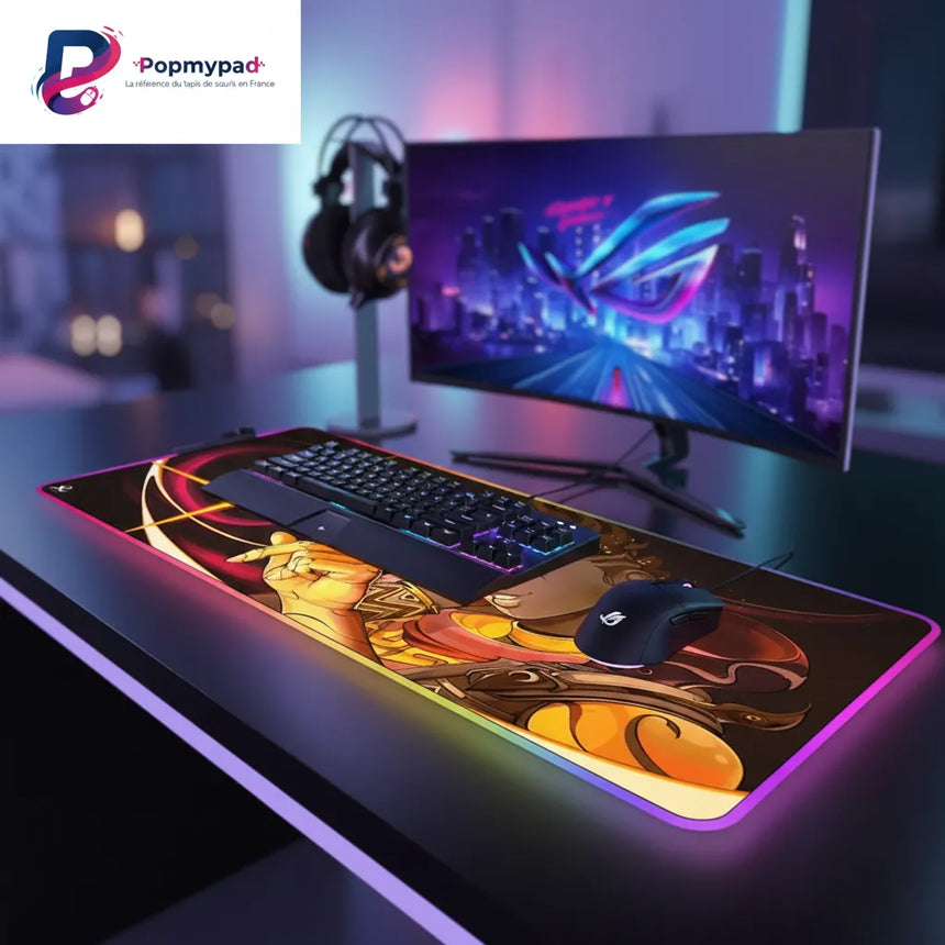 Tapis de souris Valorant - Astra - Précision Cosmique & RGB XXL sur un bureau moderne avec clavier et souris.