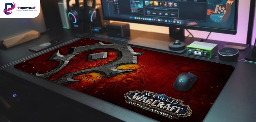 Tapis de souris World of Warcraft - Édition Horde Domination & Précision sur un bureau moderne avec un ordinateur.