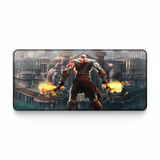 Tapis de Souris Gaming God of War - Edition Kratos : La Furie de l'Olympe avec Kratos affrontant des titans.