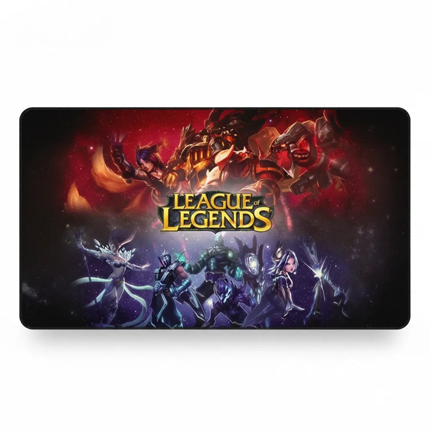Tapis de Souris Gaming League of Legends - L'Affrontement des Champions XXL avec des champions emblématiques.