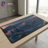 Tapis de Souris Gaming Pro - Édition Survival  Horizon Post-Apocalyptique XXL sur un bureau moderne avec vue épique.