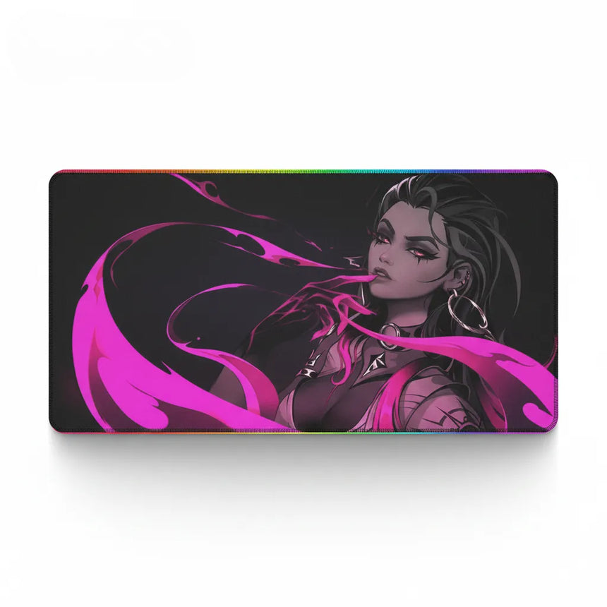 Tapis de Souris Valorant Reyna - Édition RGB XXL - Précision & Glisse Ultime avec design de Reyna et couleurs néon.