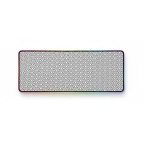 Tapis de Souris XXL Seigaiha - Design Japonais Zen & Bordure RGB Lumineuse avec motif Seigaiha noir et blanc.