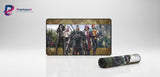 Tapis de Souris XXL The Witcher 3 - Édition Légendes du Continent avec personnages emblématiques sur fond épique.