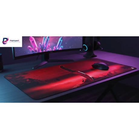 Tapis de souris Gamer - Crimson Blade Edition - Précision Esport avec un design de couteau tactique sur fond rouge.