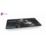Tapis de souris Gamer XXL The Witcher 3 - Édition "Destinée du Sorceleur" avec Geralt et Ciri.