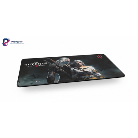 Tapis de souris Gamer XXL The Witcher 3 - Édition "Destinée du Sorceleur" avec Geralt et Ciri.