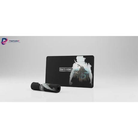 Tapis de souris Gaming Days Gone - Silhouette Nomad Edition avec design iconique de Deacon St. John.