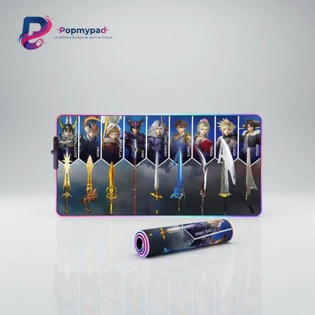 Tapis de souris Gaming Final Fantasy - Édition Collector Héros & Armes Légendaires avec personnages et épées emblématiques.