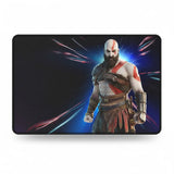 Tapis de souris Gaming God of War - Édition Kratos avec Kratos en avant-plan et éclairs d'énergie en arrière-plan.
