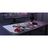 Tapis de souris Gaming God of War - Édition Kratos à Midgard sur un bureau de gaming avec un écran et un casque.