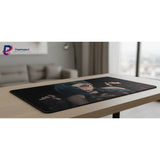 Tapis de souris Gaming Jinx - Édition Collector Arcane (League of Legends) sur un bureau moderne.