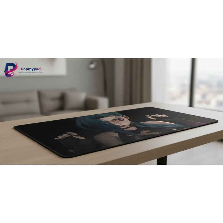 Tapis de souris Gaming Jinx - Édition Collector Arcane (League of Legends) sur un bureau moderne.