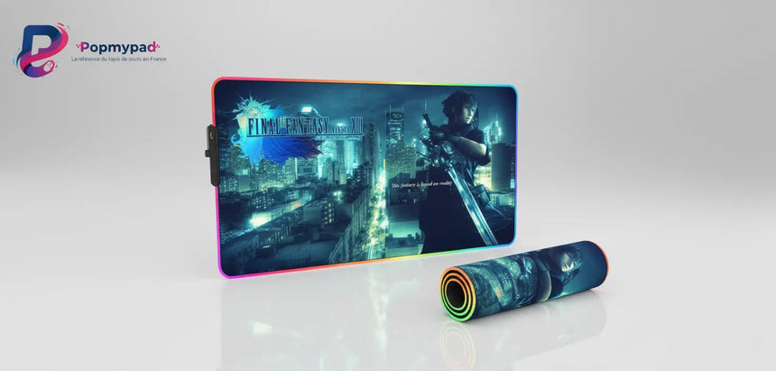 Tapis de souris Gaming RGB - Final Fantasy Edition Noctis Précision & Immersion avec design urbain et bordure LED.