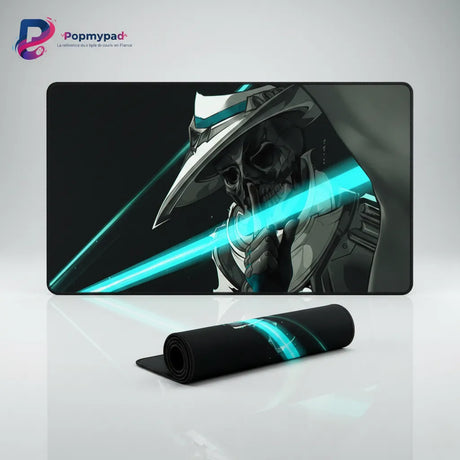 Tapis de souris Gaming RGB Valorant - Édition Cypher Surveillance XXL avec design de Cypher et éléments futuristes.