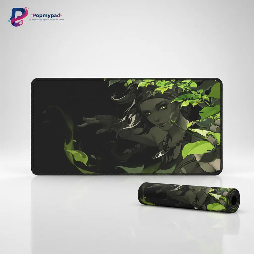 Tapis de souris Gaming RGB Valorant - Édition Skye "Spirit Guide" XXL avec graphique de Skye et éléments naturels.
