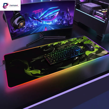Tapis de souris Gaming RGB Valorant - Édition Skye "Spirit Guide" XXL avec clavier et écran de jeu.