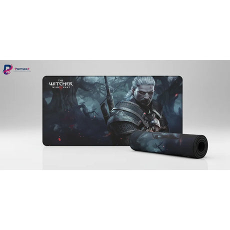 Tapis de souris Gaming THE WITCHER - Geralt de Riv Edition Esport XXL avec illustration de Geralt de Riv.