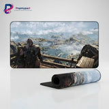 Tapis de souris God of War - L'Épopée de Kratos à Midgard avec Kratos face au Lac des Neuf.