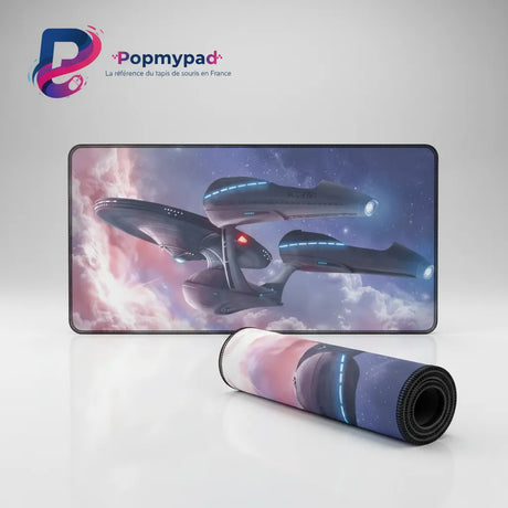 Tapis de souris Star Trek - USS Enterprise NCC-1701 : Édition Nébuleuse Cosmique avec design épique et nébuleuses.